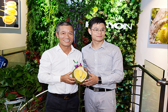 坚永集团下属坚永榴莲(苏州李公堤店)8月18日正式开业